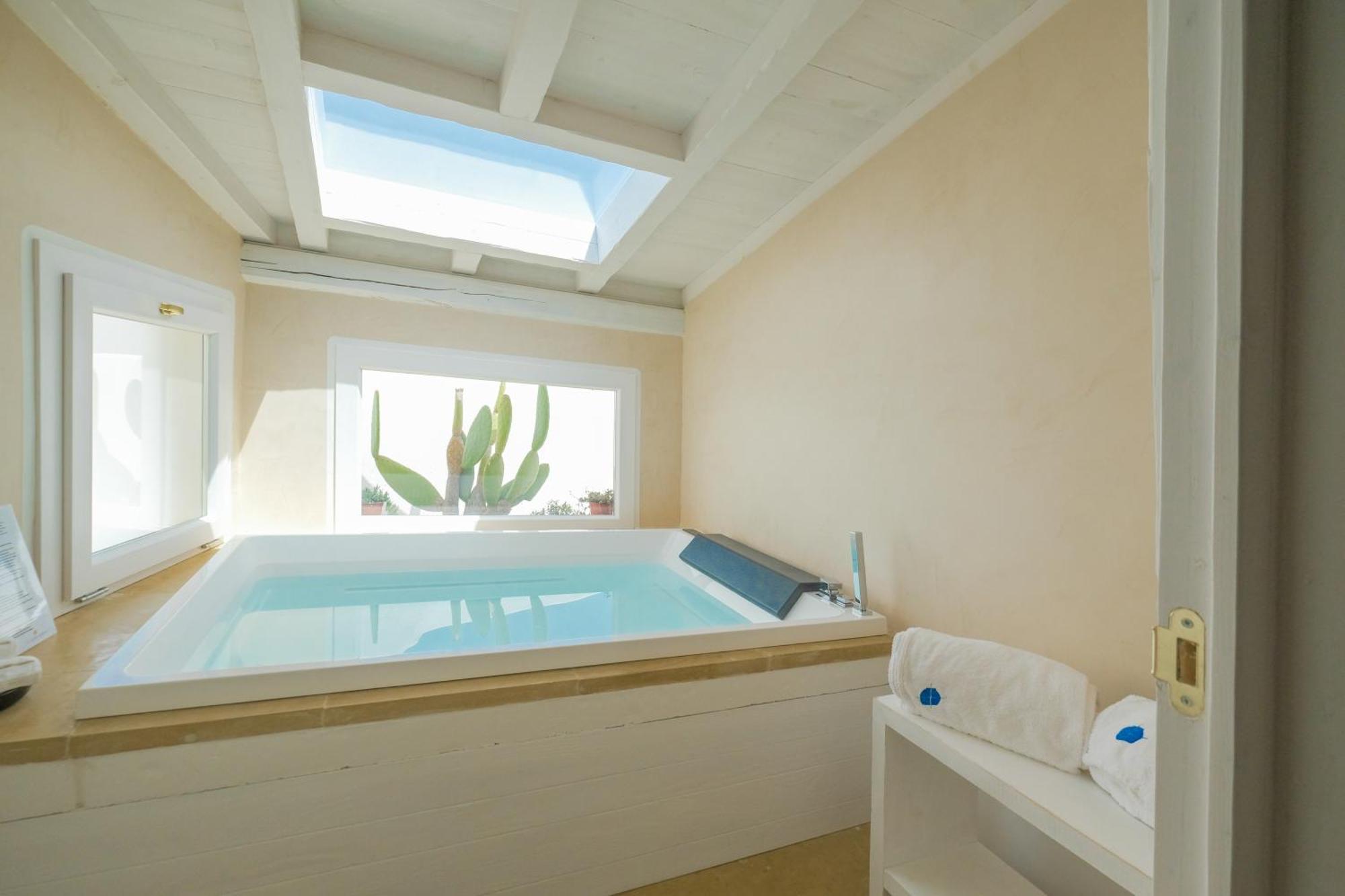 Pascaraymondo Suite Palace กัลลีโปลี ภายนอก รูปภาพ