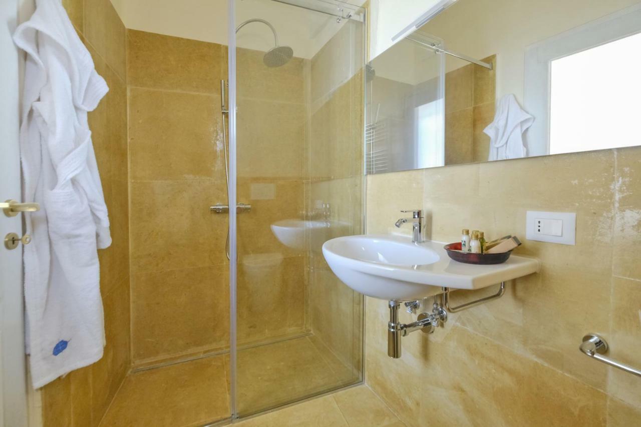 Pascaraymondo Suite Palace กัลลีโปลี ภายนอก รูปภาพ