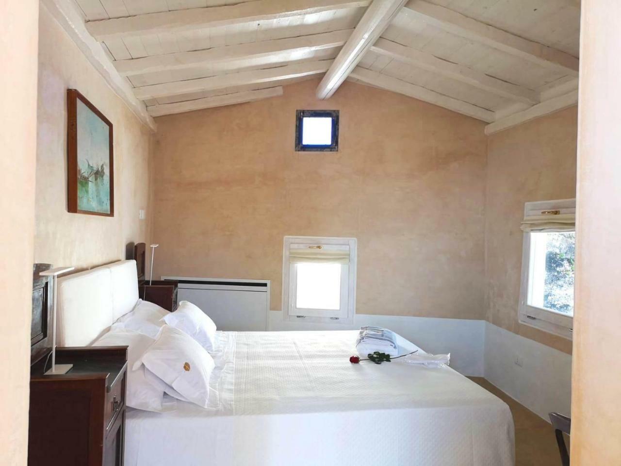 Pascaraymondo Suite Palace กัลลีโปลี ภายนอก รูปภาพ